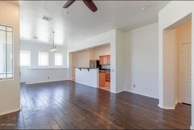 Building Photo - 1225 N 36th St
