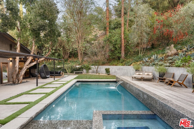 Building Photo - 3355 Alana Dr