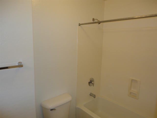 Building Photo - 386 E Daniella Dr