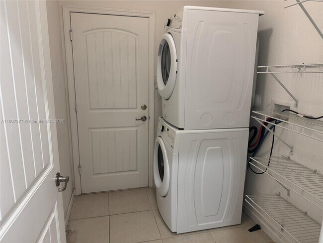 Building Photo - 12800 SW 222nd St