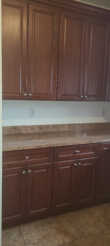 Building Photo - 10 Rockwell Ave