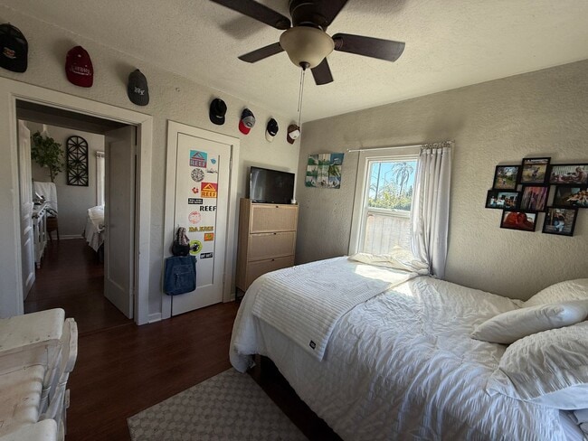 Building Photo - Carlsbad Home across from Holiday Park