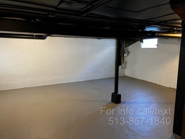 Building Photo - 14 Highland St