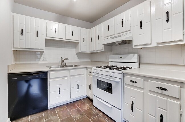Floorplan - Candlelite Apartments