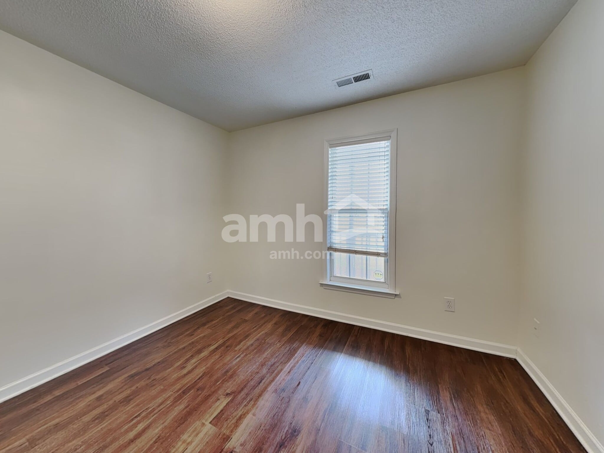 Building Photo - 115 Haven Grove Trl