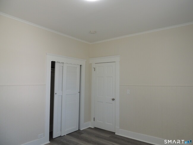 Building Photo - 132 Silver Sands Rd