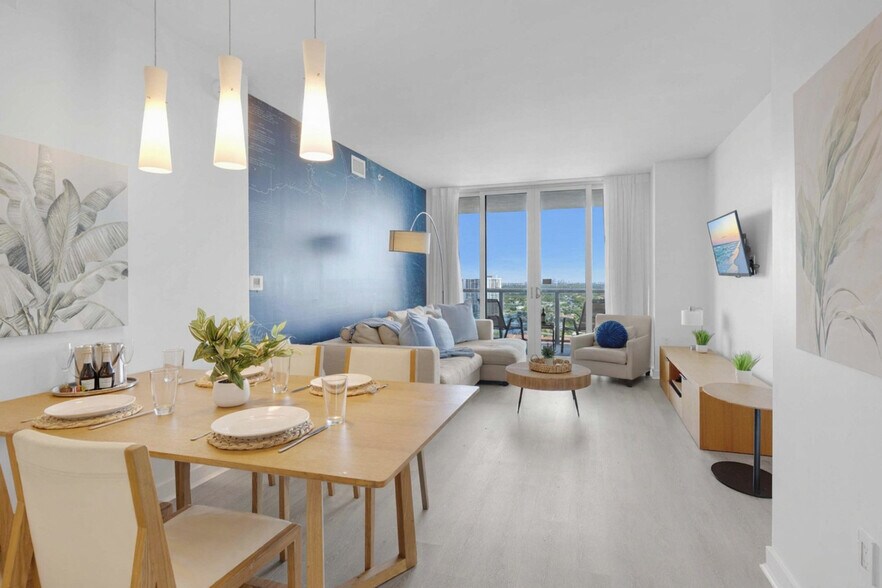 Building Photo - 1180 E Hallandale Beach Blvd