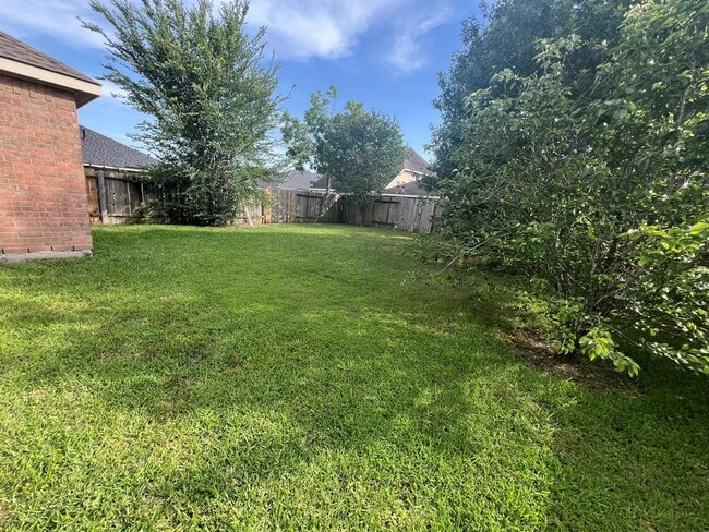 Building Photo - 21723 Chanas Ct