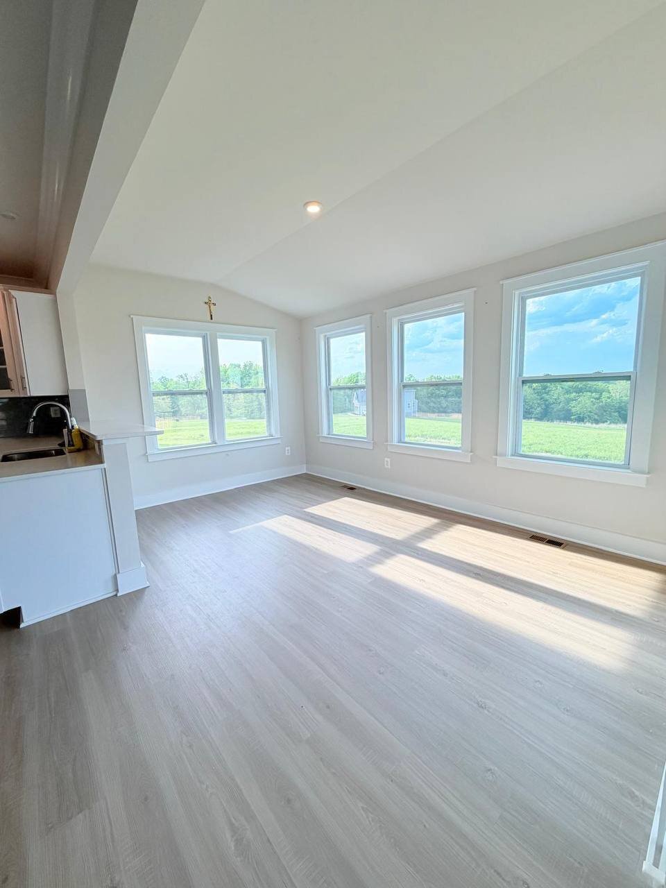 Building Photo - 9080 Piney Mountain Rd