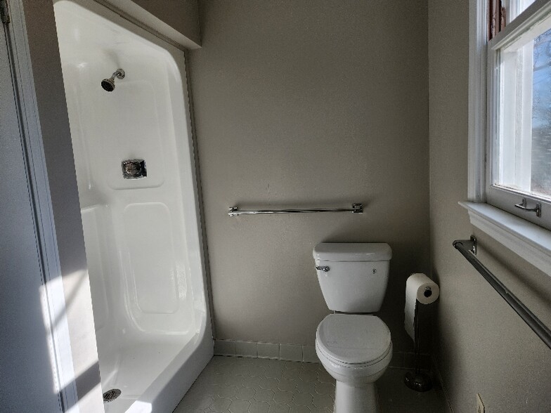 Building Photo - 2114 Buttermilk Rd