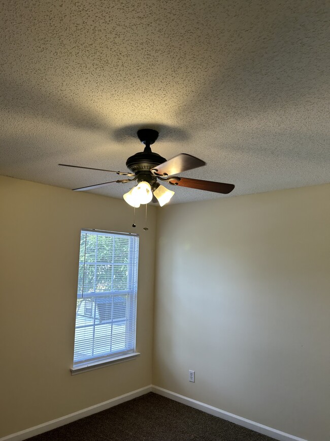 Building Photo - 178 Tibton Cir