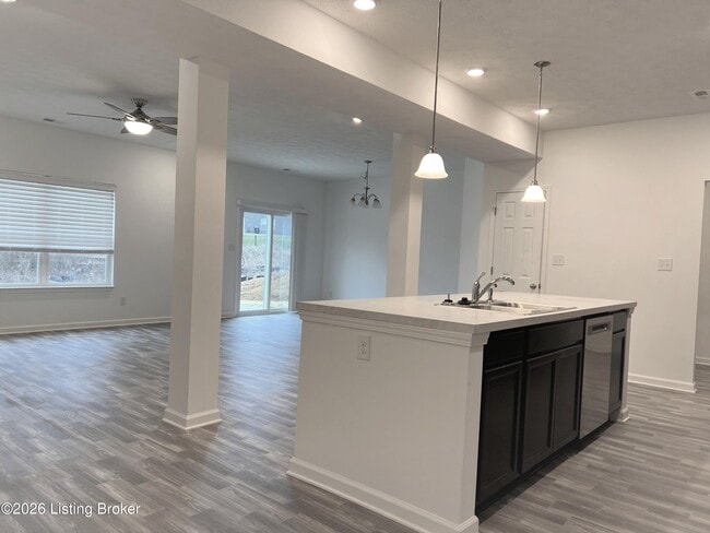 Building Photo - 17111 Meander Way