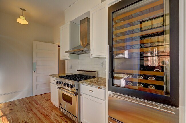 Gourmet Kitchen to Dining Room - 75 17th St NE
