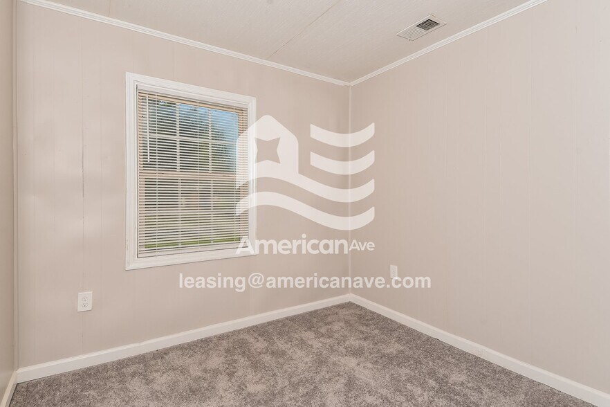 Building Photo - 4017 Tavineer Dr