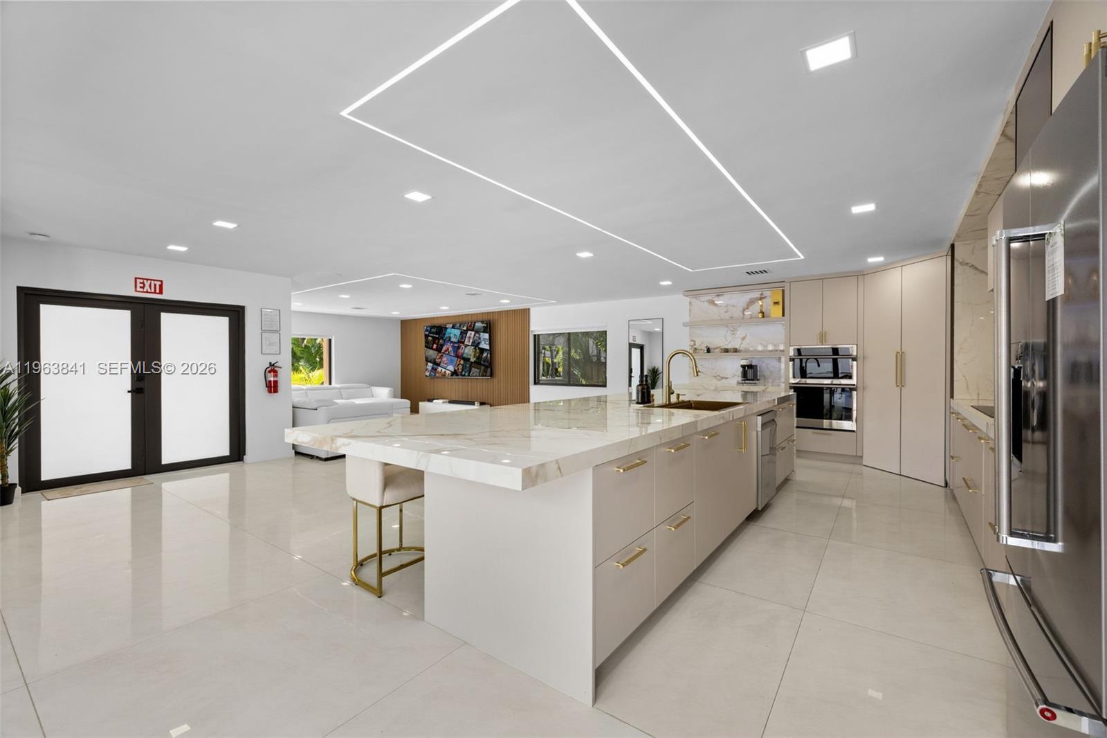 Building Photo - 1117 Adams St