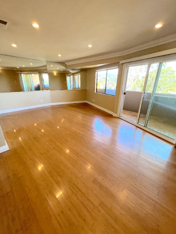 Building Photo - 100 Cliff Dr