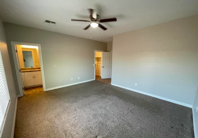 Building Photo - 11176 Cambria Cir
