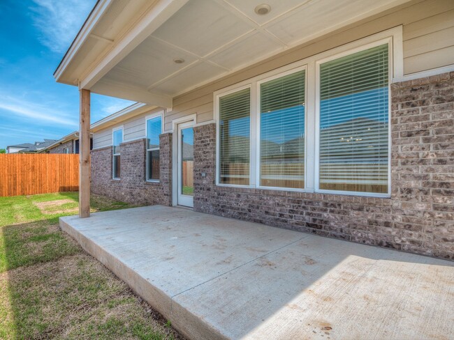 Building Photo - Beautiful New Construction Home in Edmond