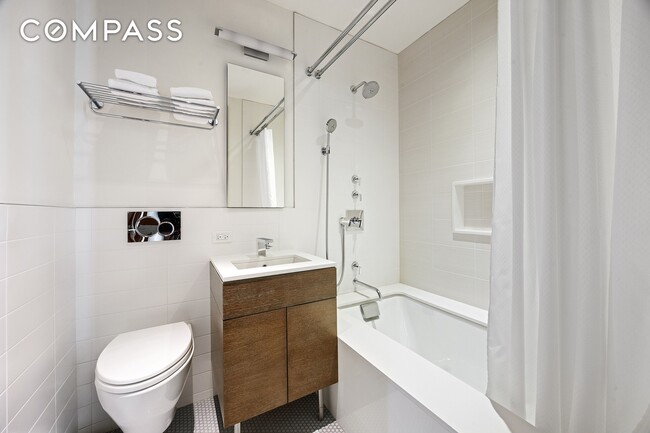 Building Photo - 15 Leonard St