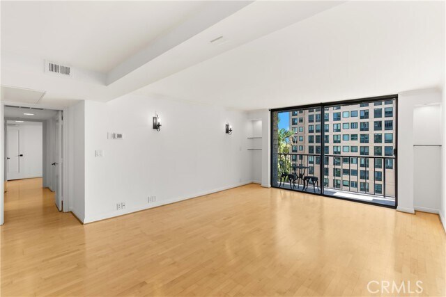 Building Photo - 10535 Wilshire Blvd