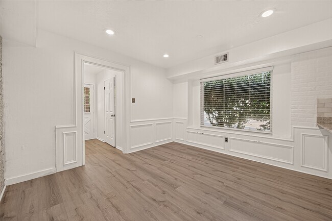 Building Photo - 12619 Chriswood Dr