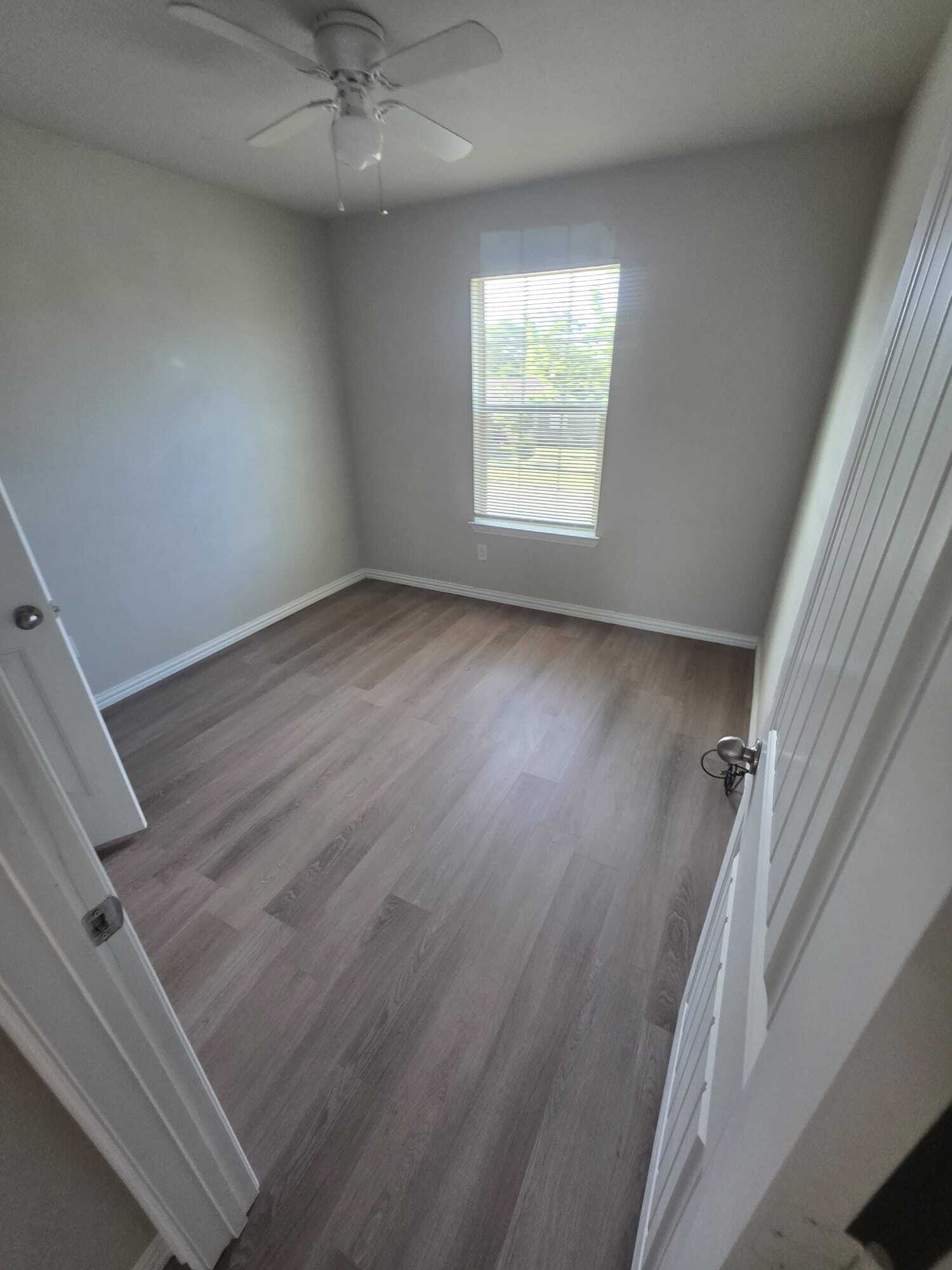 Building Photo - 1336 Glen Garden Dr