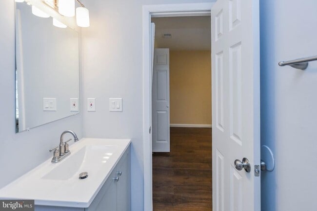 Building Photo - 7316 Cipriano Springs Dr