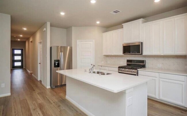 Building Photo - 21607 Blue Sapphire Ct