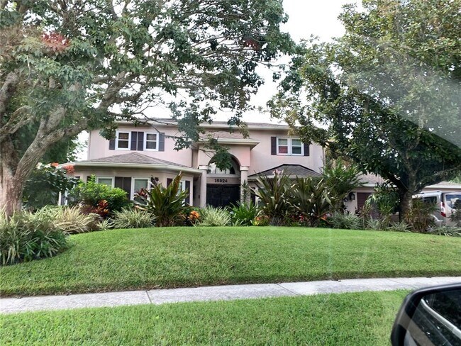 Building Photo - 15924 Nottinghill Dr