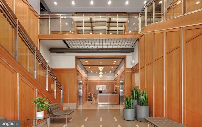 Building Photo - 1133 14th St NW