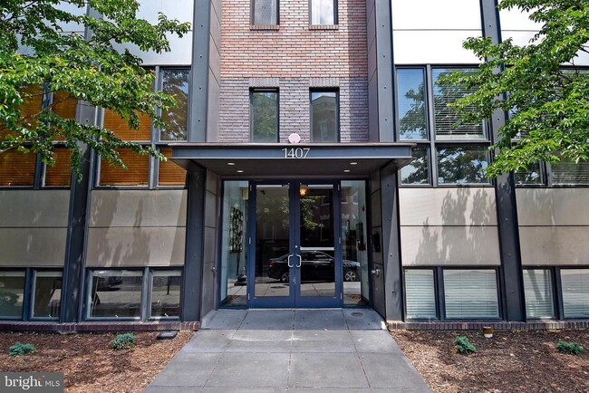 Building Photo - 1407 W St NW