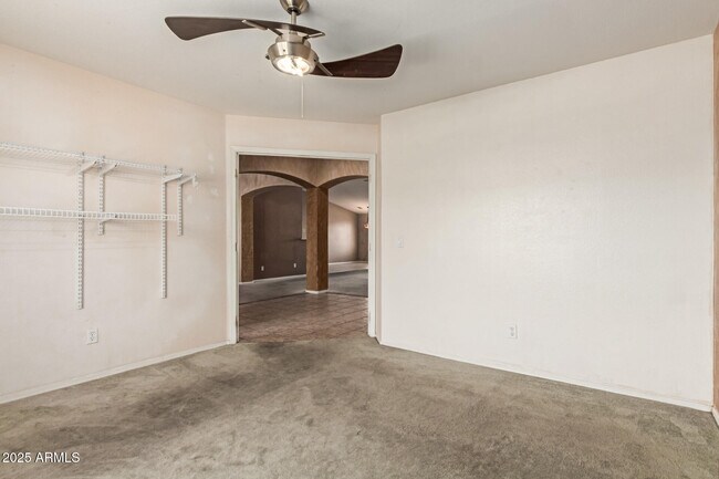 Building Photo - 1642 E Desert Ln