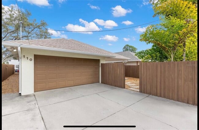 Building Photo - 110 42nd Ave N