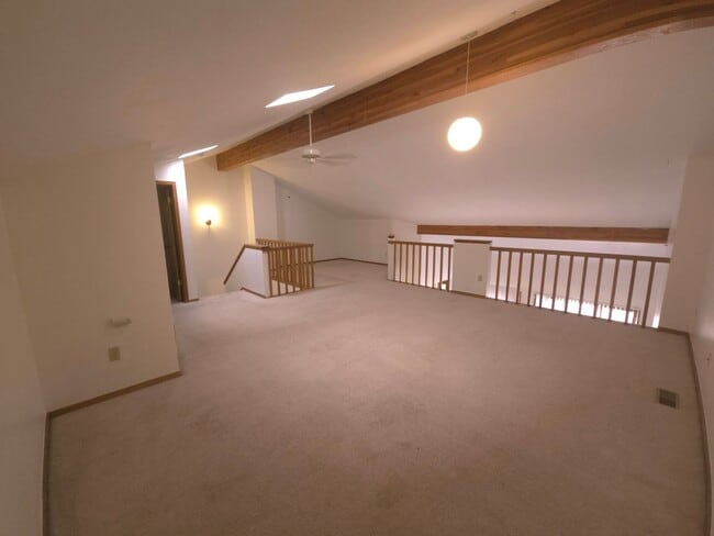 Building Photo - Secured Building with covered parking!