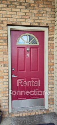 Building Photo - 1306 W Mack Ave