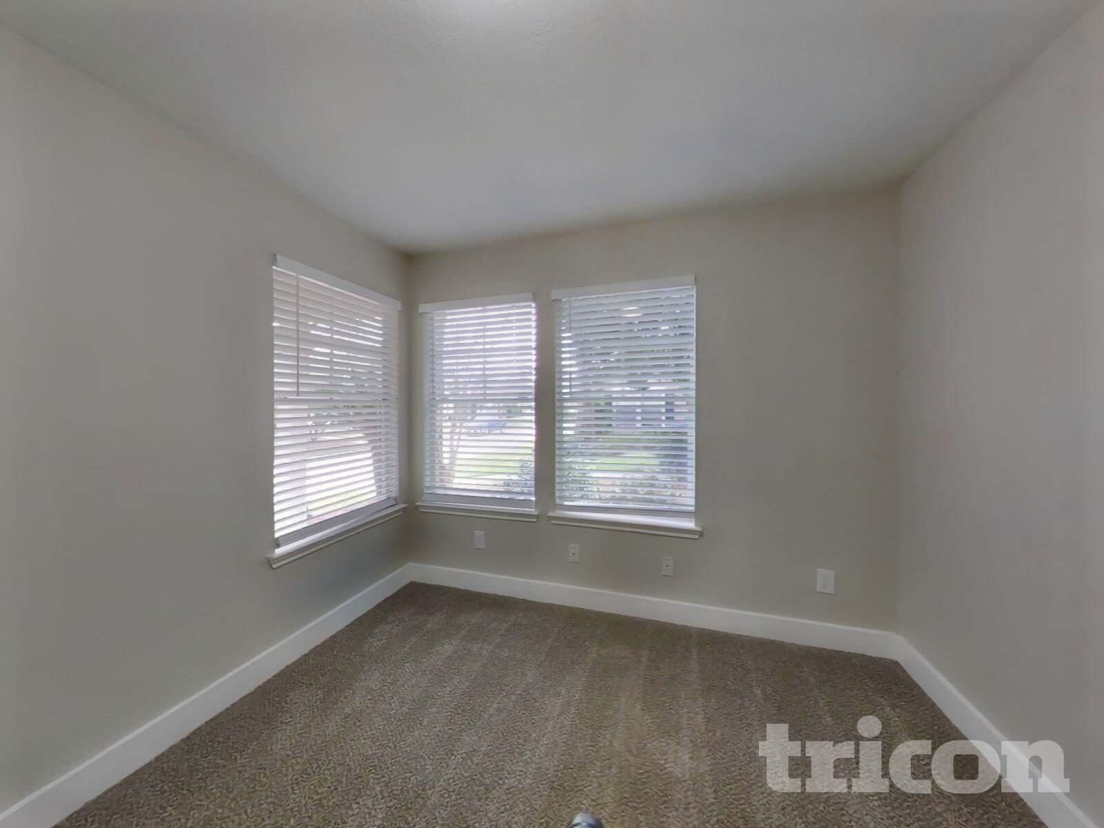 Building Photo - 18835 Atasca Oaks Dr