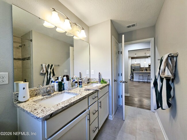 Building Photo - 12716 Deeder Ln