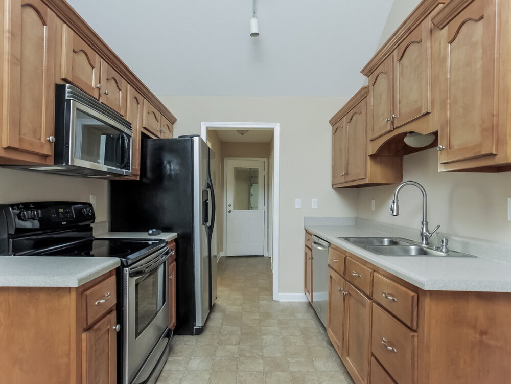 Building Photo - 35 Willow Crest Dr
