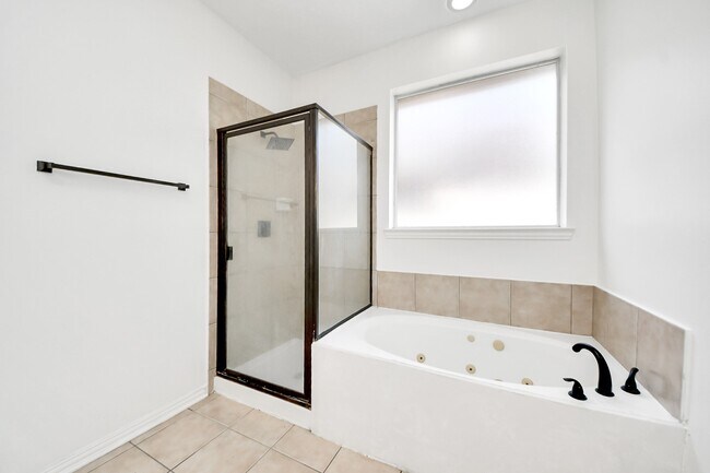 Building Photo - 3011 Nickleby Ct