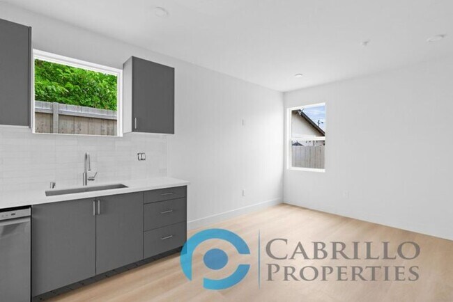 Building Photo - 3520 Oak Glen Ln