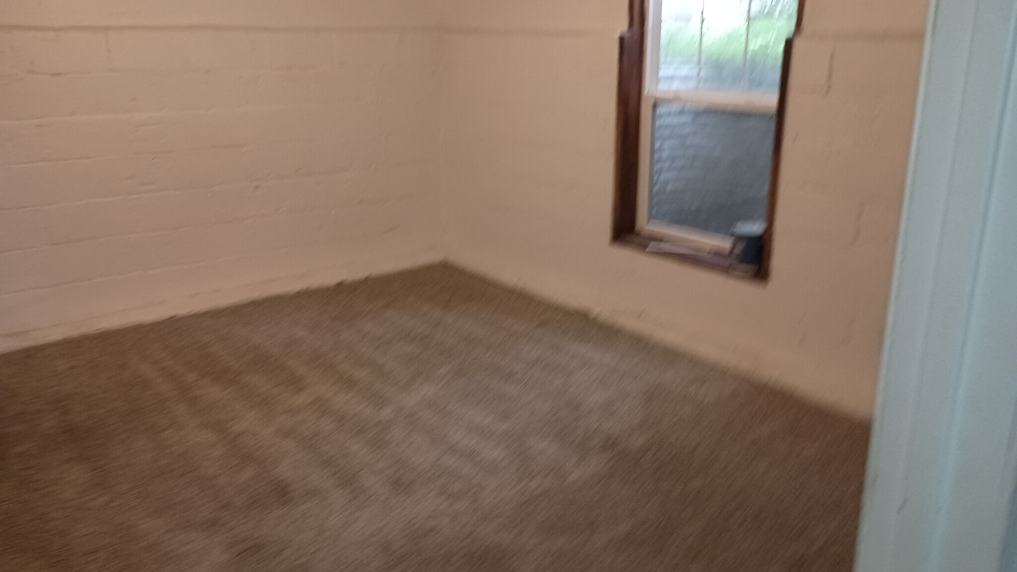 1/2 level basement bedroom - 1801 S Spring Ave