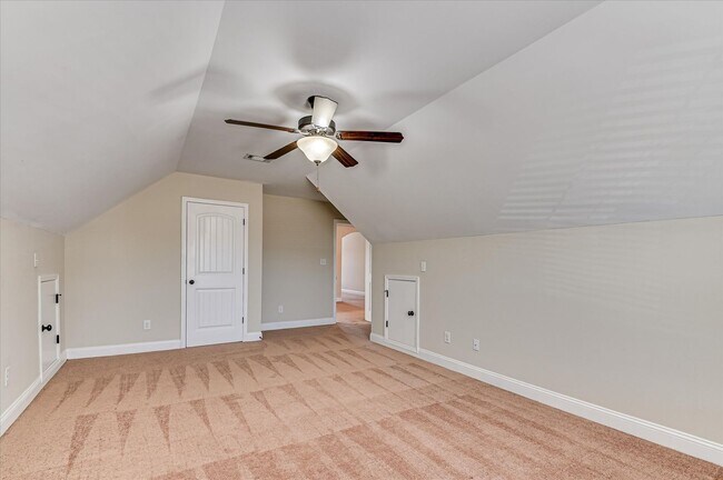 Building Photo - 406 Saterlee Ct