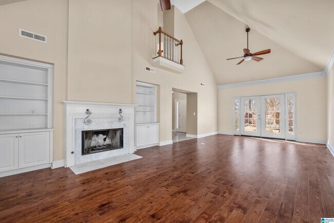 Building Photo - 4006 Vestview Dr