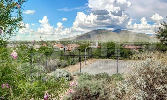Building Photo - 5750 S Ladyslipper Pl