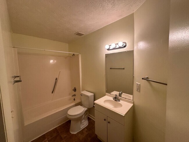 Building Photo - 6376 Applecross Ave