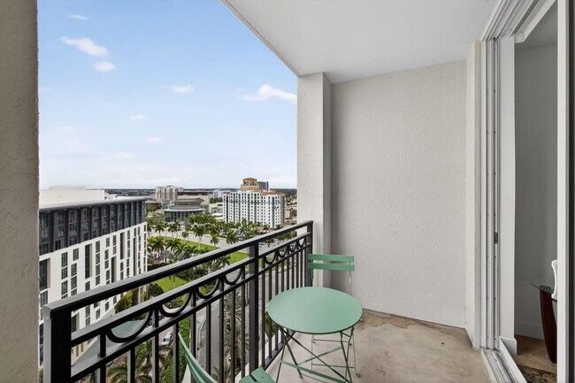 Building Photo - 550 Okeechobee Blvd