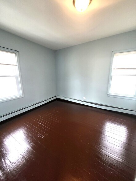 Building Photo - 97-99 Alverson Avenue