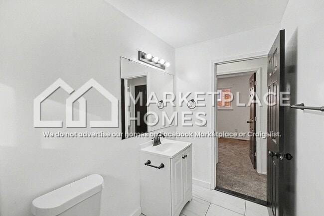 Building Photo - 19422 Algonac St