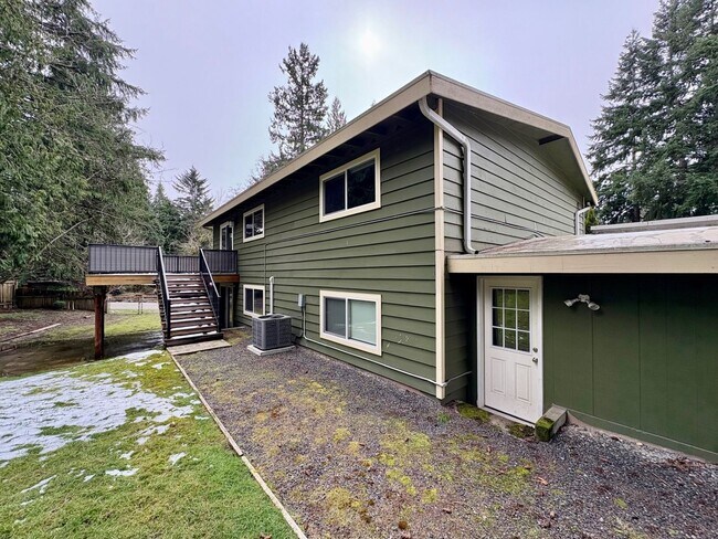 Building Photo - Redmond Home