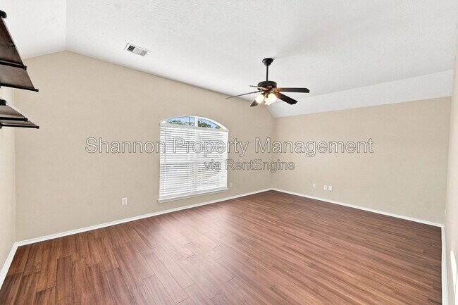 Building Photo - 18810 Lantern Cove Ln